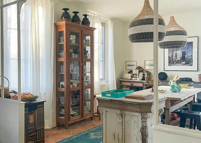 American-style With Pool In Montalivet Tatil Evi