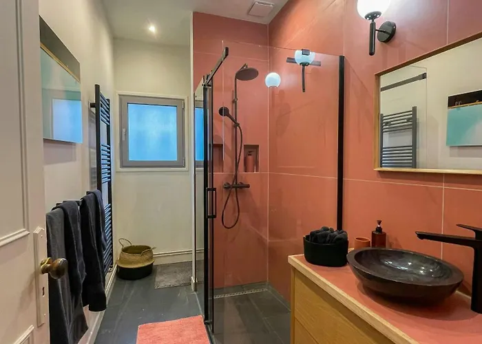 American-style With Pool In Montalivet Tatil Evi